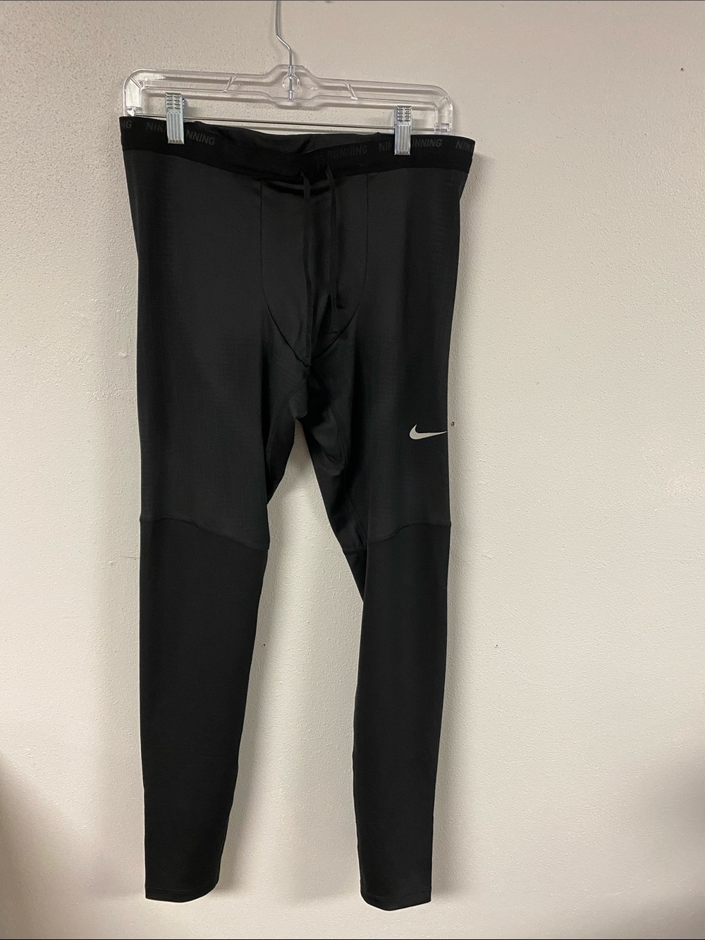 Nike Black Athletic Running Tights with Reflective Swoosh. NWT Size L